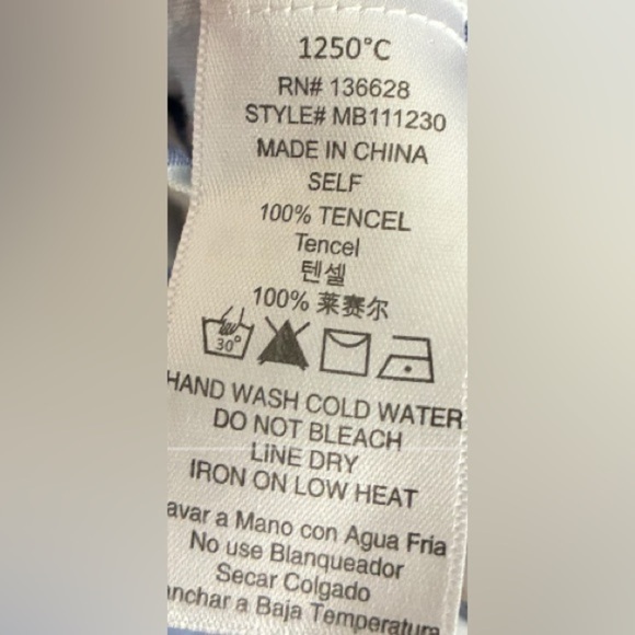 1250C Striped Gray Button-Up Women’s Top L - Picture 10 of 10